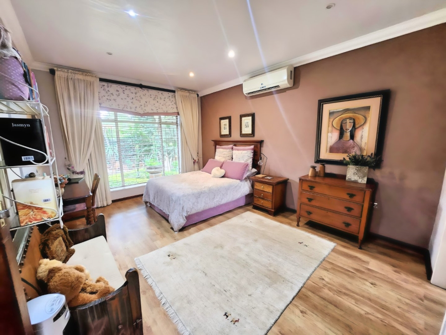 5 Bedroom Property for Sale in Doringkruin North West